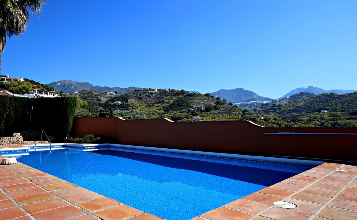 9 bedroom Villa for sale in Frigiliana with pool garage - € 3,200,000 (Ref: 10128703)