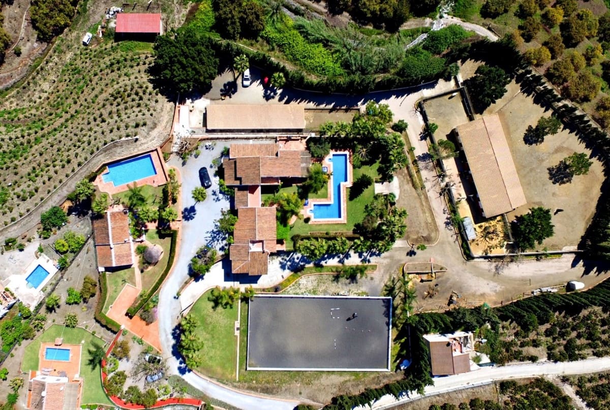 9 bedroom Villa for sale in Frigiliana with pool garage - € 3,200,000 (Ref: 10128703)