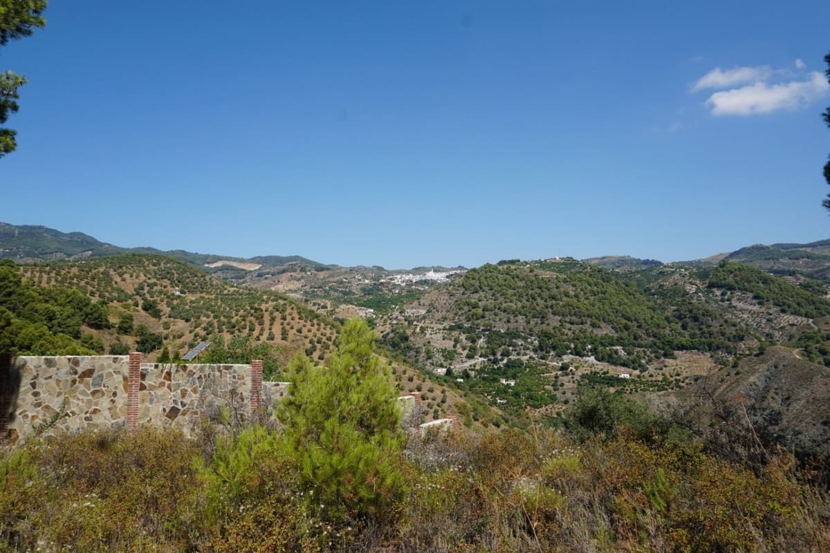 3 chambre Finca/Maison de Campagne à vendre à Yunquera - 280 000 € (Ref: 10128704)