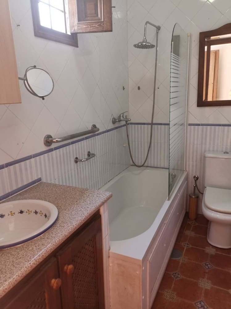 3 soveværelse Finca/Landehus til salg i Alcaucin med garage - € 320.000 (Ref: 10128705)