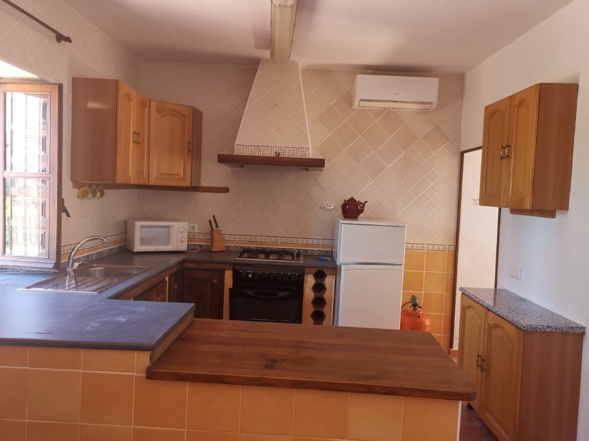 3 soveværelse Finca/Landehus til salg i Alcaucin med garage - € 320.000 (Ref: 10128705)