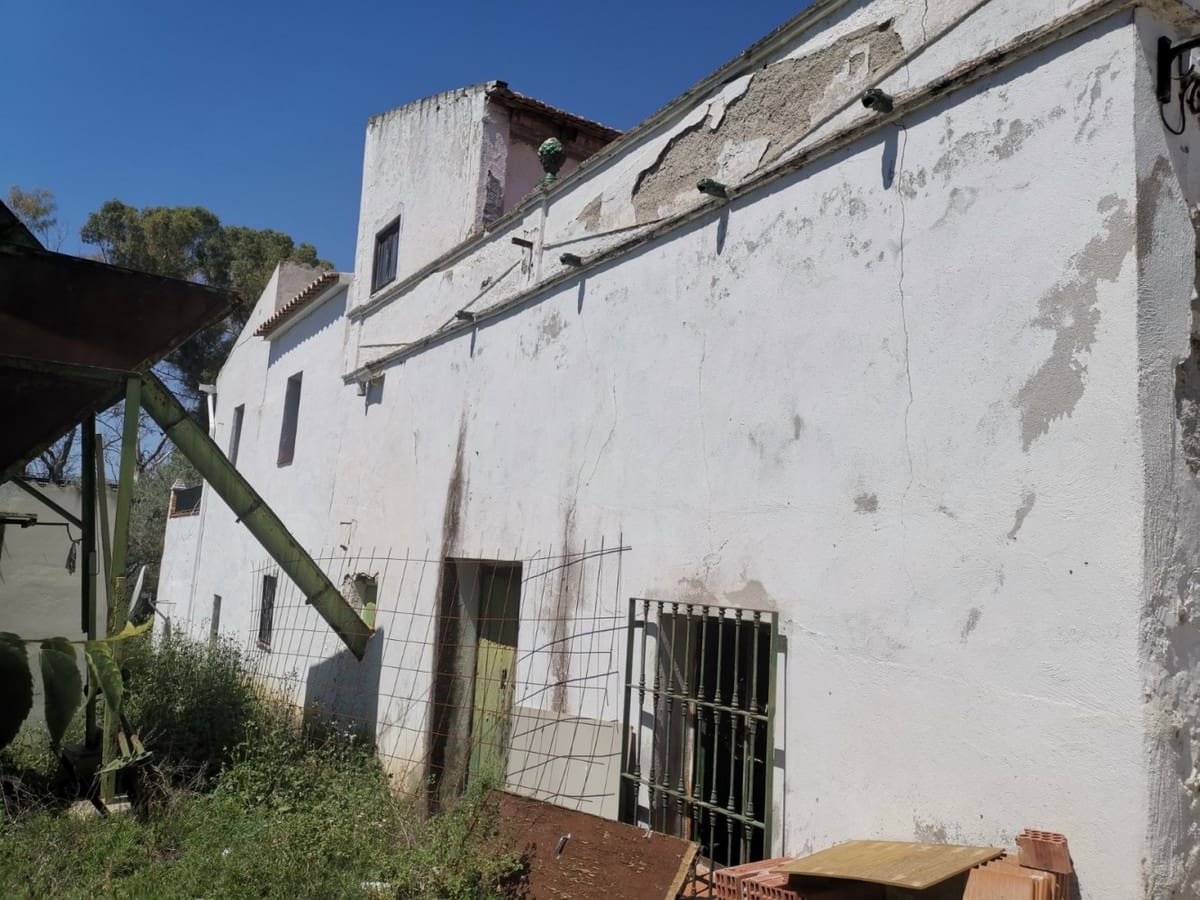3 soveværelse Finca/Landehus til salg i Alcaucin med garage - € 320.000 (Ref: 10128705)