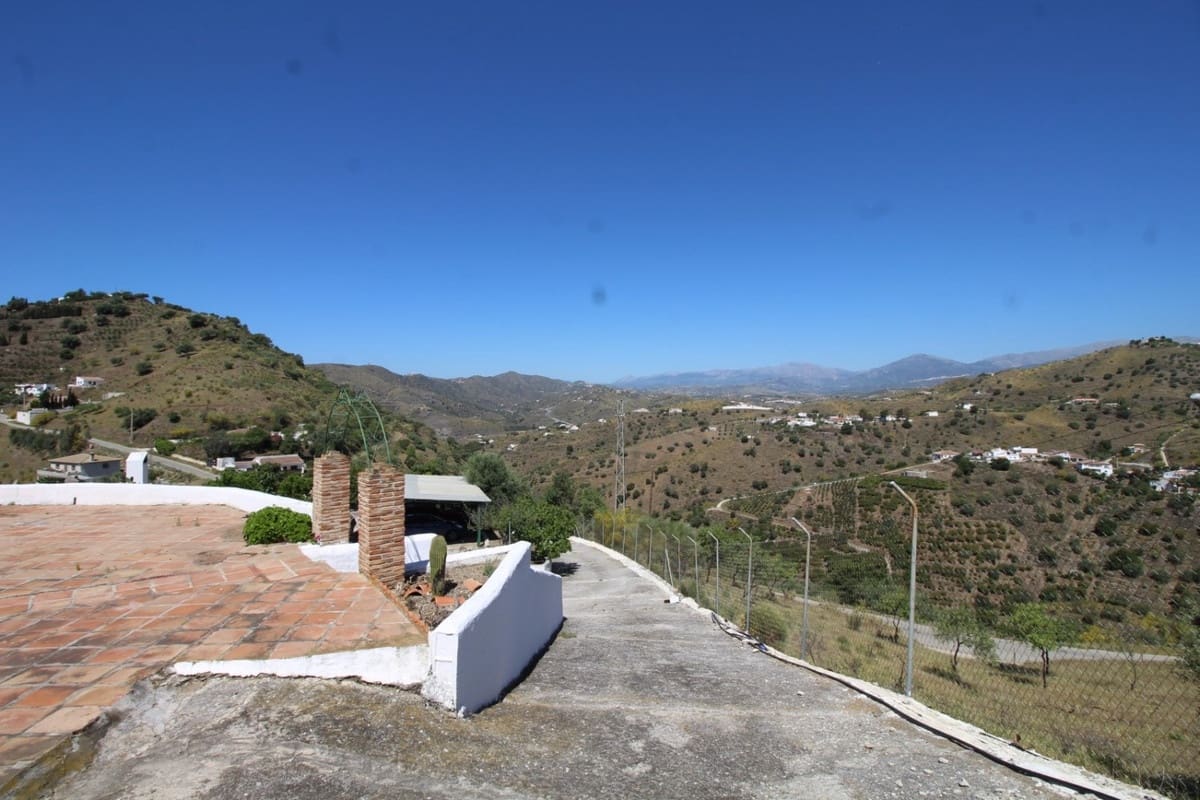 3 camera da letto Finca/Casa di Campagna in vendita in Canillas de Aceituno con piscina garage - 420.000 € (Rif: 10128707)