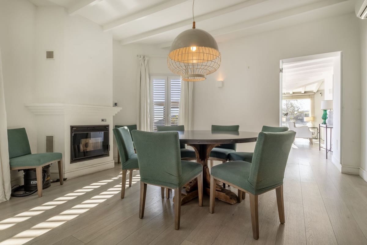 4 bedroom Villa for sale in Competa with pool garage - € 575,000 (Ref: 10128712)
