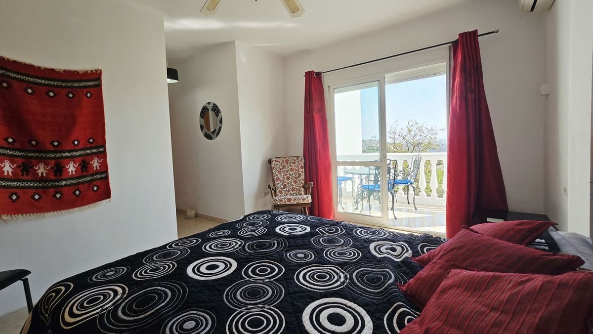 4 soveværelse Villa til salg i Alcaucin med swimmingpool garage - € 369.000 (Ref: 10128713)