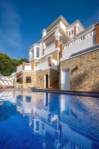 5 sypialnia Willa na sprzedaż w Frigiliana z basenem garażem - 1 400 000 € (Ref: 10128714)