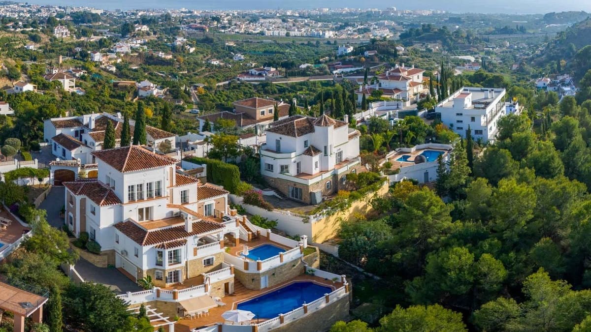 5 sypialnia Willa na sprzedaż w Frigiliana z basenem garażem - 1 400 000 € (Ref: 10128714)