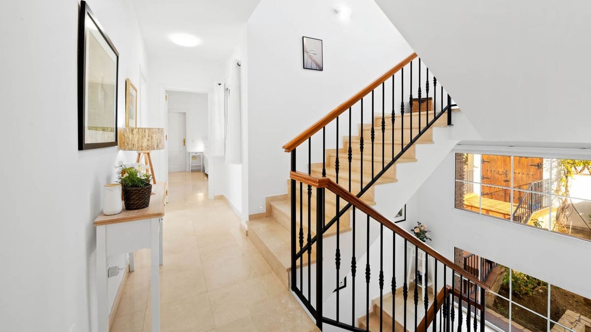 5 sypialnia Willa na sprzedaż w Frigiliana z basenem garażem - 1 400 000 € (Ref: 10128714)