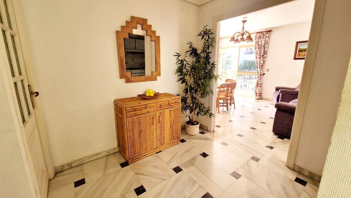 Apartamento de 3 habitaciones en Fuengirola en venta con garaje - 498.000 € (Ref: 10128718)