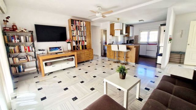 3 makuuhuone Huoneisto myytävänä paikassa Zona Puerto Deportivo, Fuengirola mukana 
autotalli - 489 000 € (Ref: 10128719)