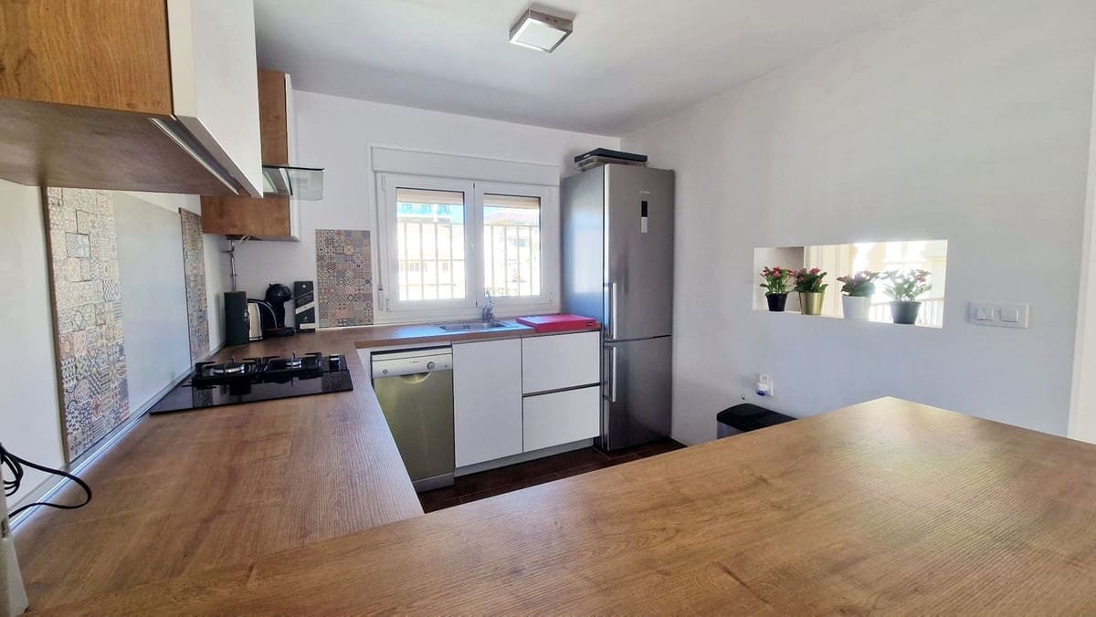 3 makuuhuone Huoneisto myytävänä paikassa Fuengirola mukana 
autotalli - 489 000 € (Ref: 10128719)