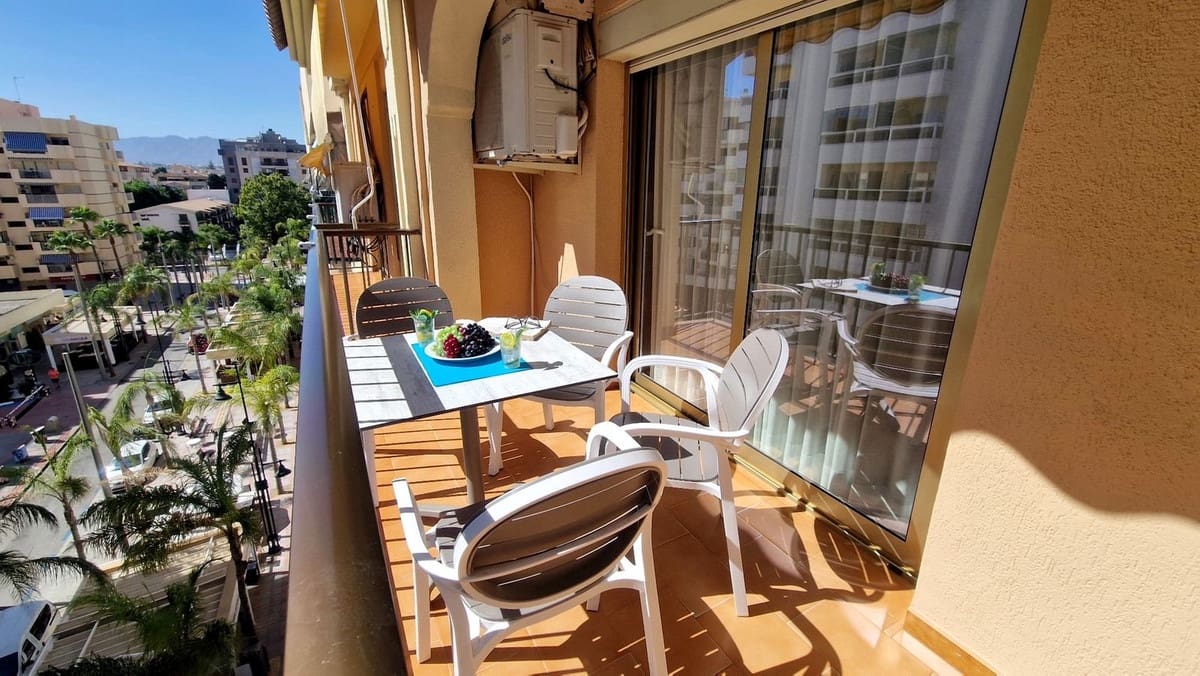 3 makuuhuone Huoneisto myytävänä paikassa Fuengirola mukana 
autotalli - 489 000 € (Ref: 10128719)
