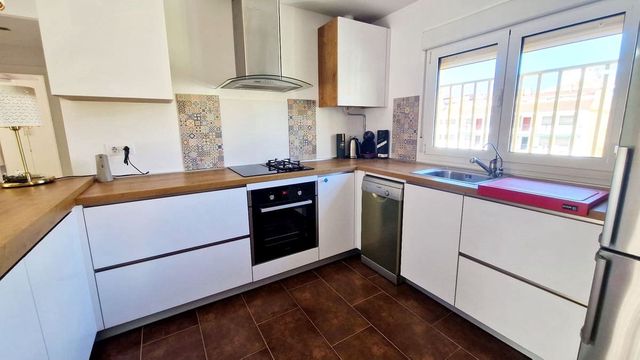 3 makuuhuone Huoneisto myytävänä paikassa Zona Puerto Deportivo, Fuengirola mukana 
autotalli - 489 000 € (Ref: 10128719)
