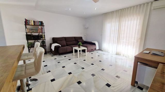 3 makuuhuone Huoneisto myytävänä paikassa Zona Puerto Deportivo, Fuengirola mukana 
autotalli - 489 000 € (Ref: 10128719)