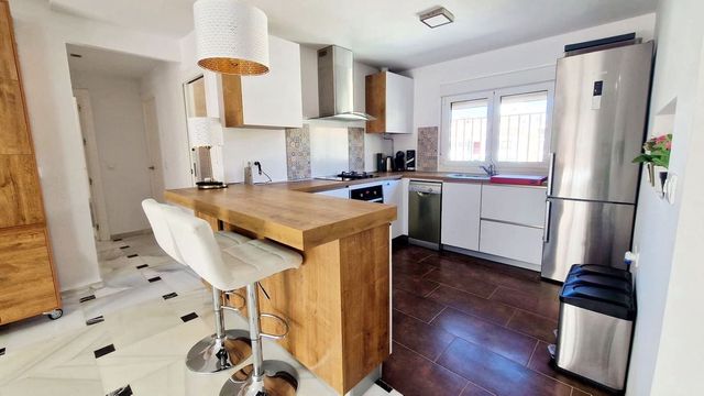 3 makuuhuone Huoneisto myytävänä paikassa Zona Puerto Deportivo, Fuengirola mukana 
autotalli - 489 000 € (Ref: 10128719)