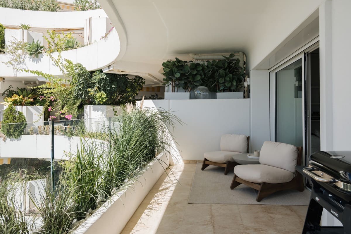 2 sypialnia Apartament na sprzedaż w Marbella z basenem - 1 190 000 € (Ref: 10128722)