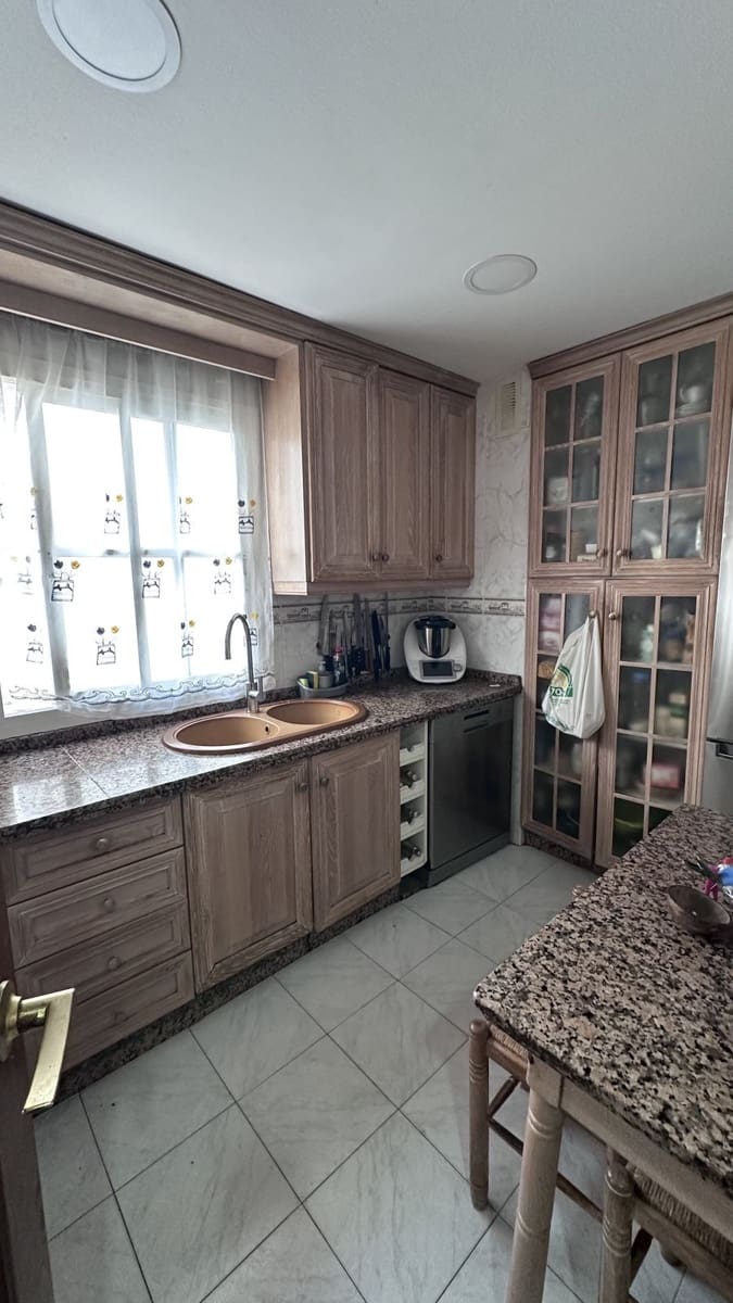 3 sovrum Lägenhet till salu i Marbella med garage - 415 000 € (Ref: 10128723)