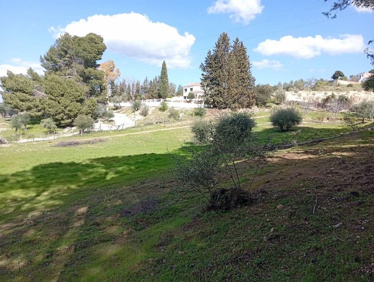 3 bedroom Finca/Country House for sale in Arriate with pool garage - € 490,000 (Ref: 10128734)