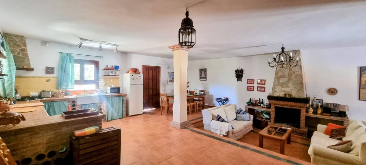 4 sovrum Villa till salu i Cortes de la Frontera - 230 000 € (Ref: 10128738)