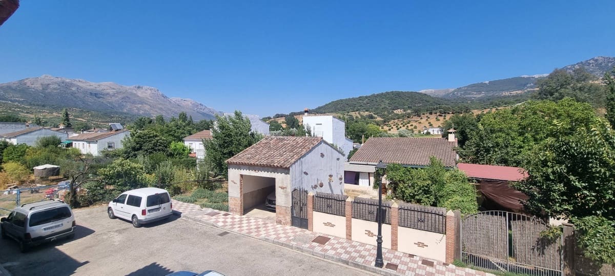 4 sovrum Villa till salu i Cortes de la Frontera - 230 000 € (Ref: 10128738)