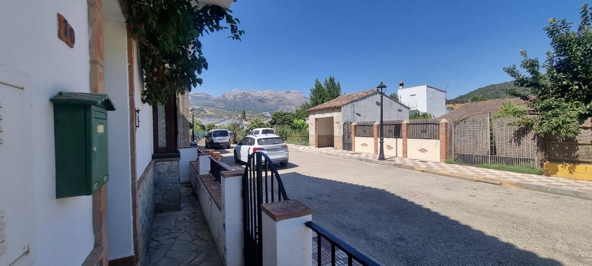 4 sovrum Villa till salu i Cortes de la Frontera - 230 000 € (Ref: 10128738)