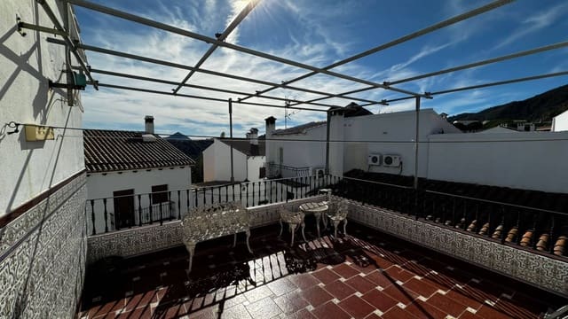 4 sovrum Villa till salu i Benarrabá med garage - 265 000 € (Ref: 10128740)