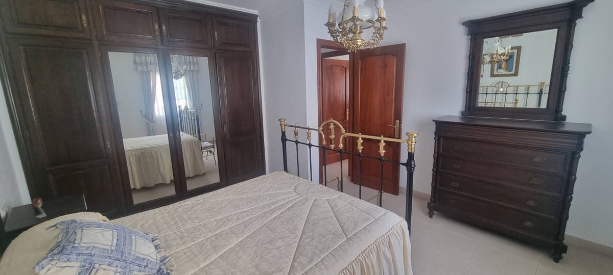 4 sovrum Villa till salu i Benarraba med garage - 265 000 € (Ref: 10128740)