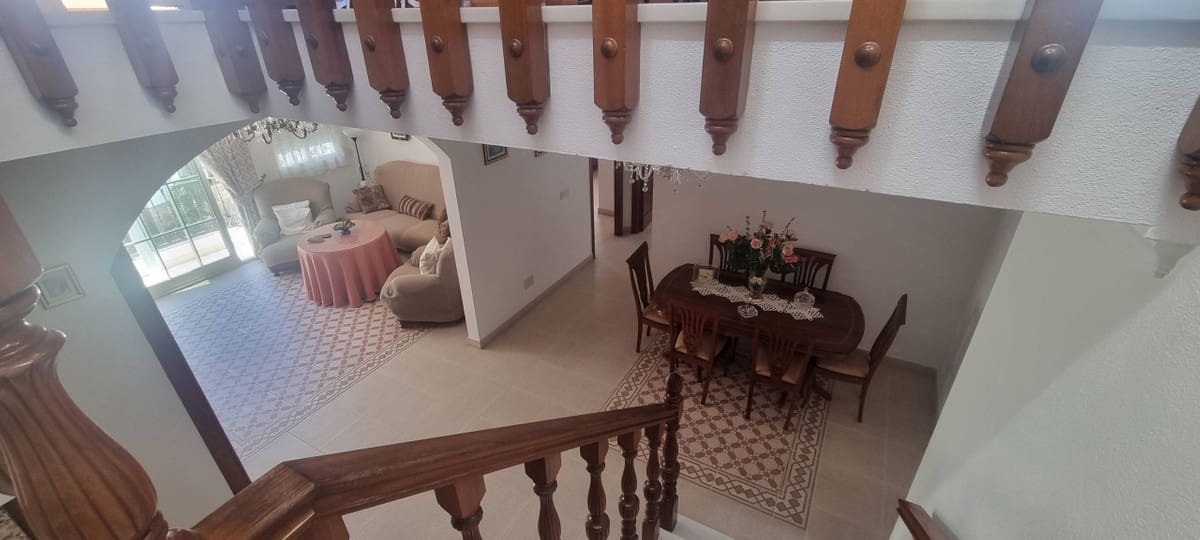 4 sovrum Villa till salu i Benarraba med garage - 265 000 € (Ref: 10128740)