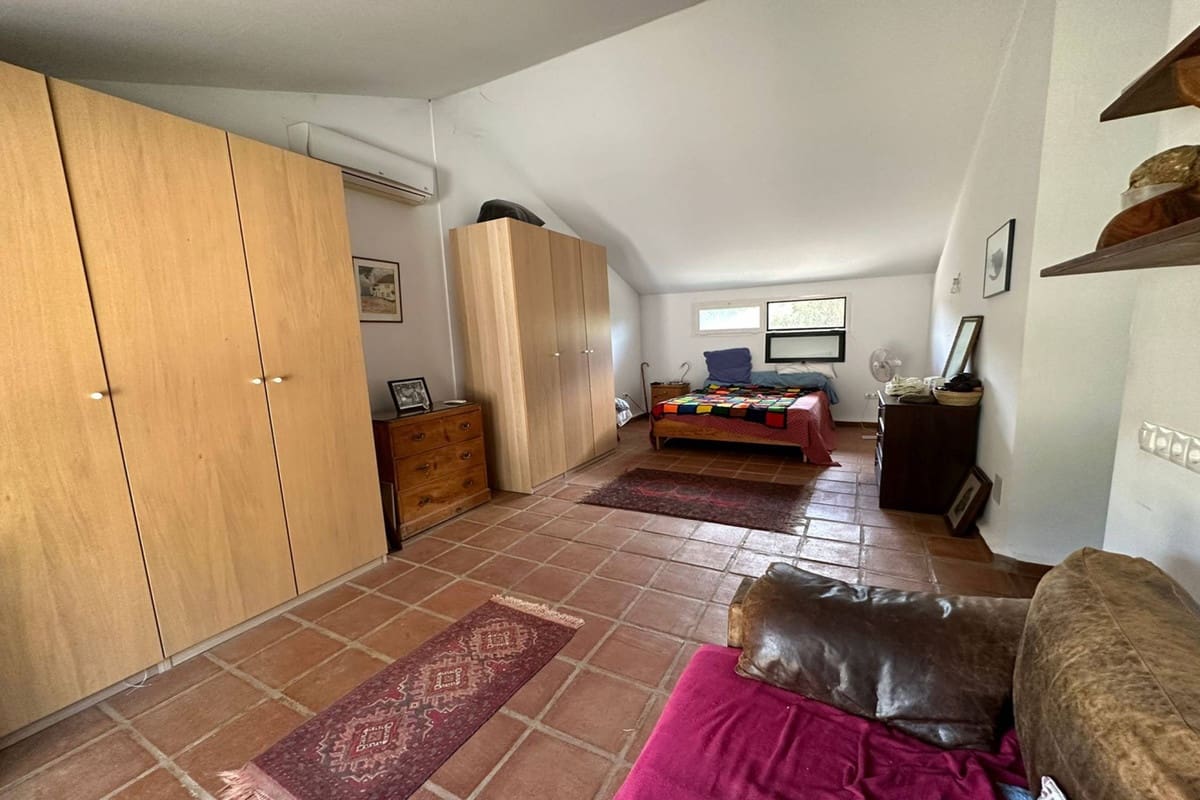 9 slaapkamer Finca/Landhuis te koop in Gaucin met zwembad - € 1.550.000 (Ref: 10128741)
