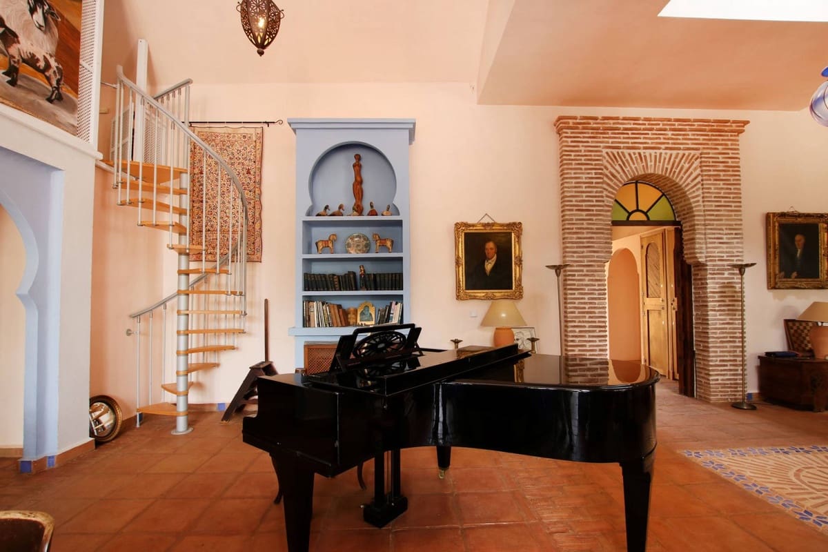 9 slaapkamer Finca/Landhuis te koop in Gaucin met zwembad - € 1.550.000 (Ref: 10128741)