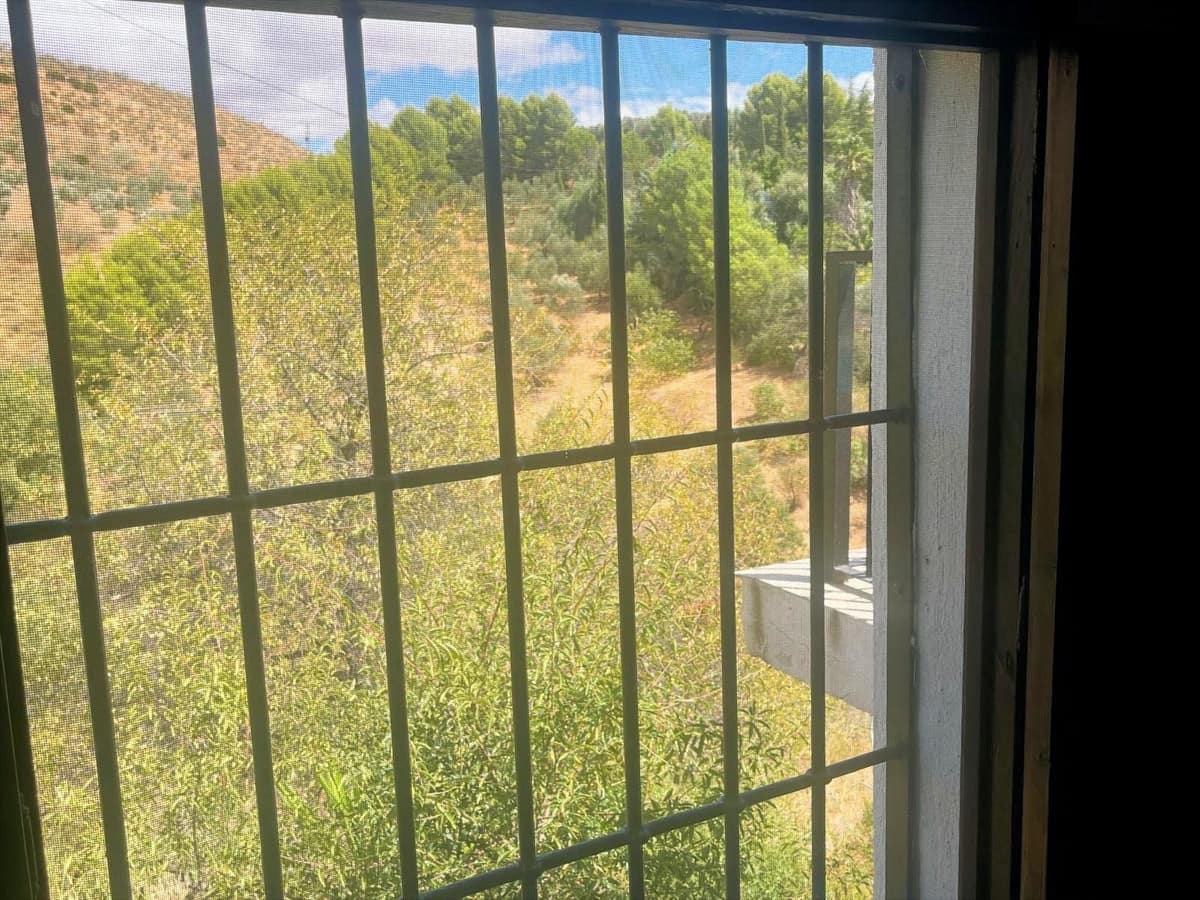 2 bedroom Villa for sale in Villanueva de la Concepcion with pool garage - € 235,000 (Ref: 10128743)