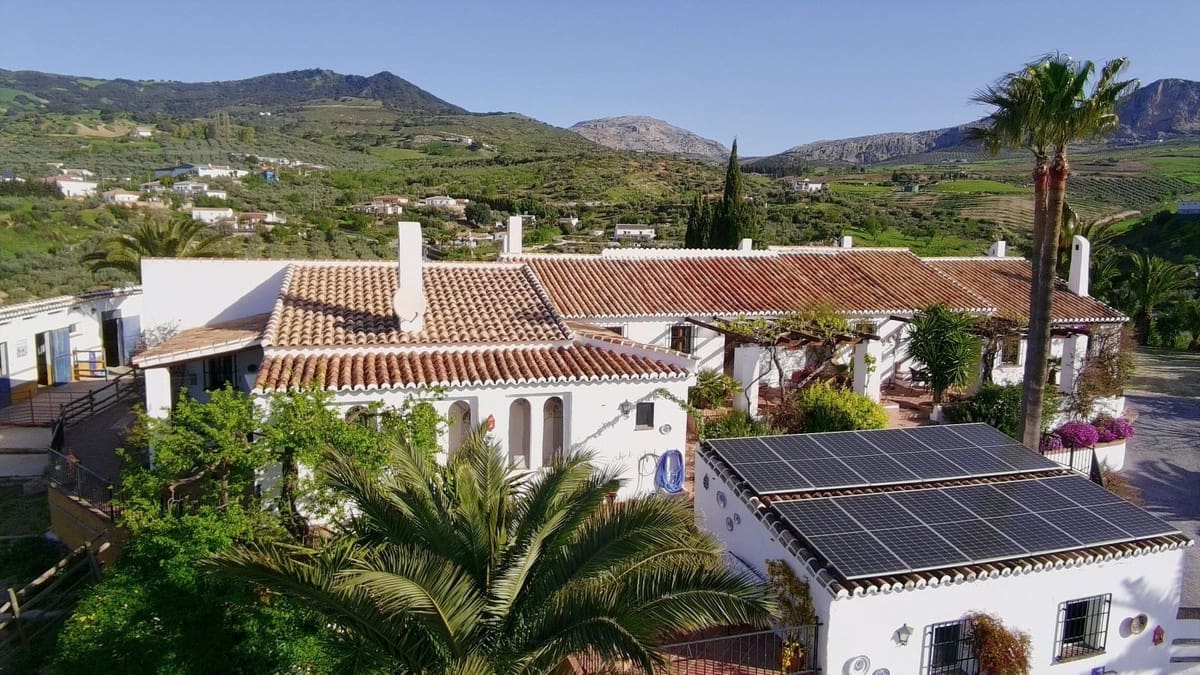 5 chambre Finca/Maison de Campagne à vendre à Villanueva de la Concepcion avec piscine garage - 799 000 € (Ref: 10128745)
