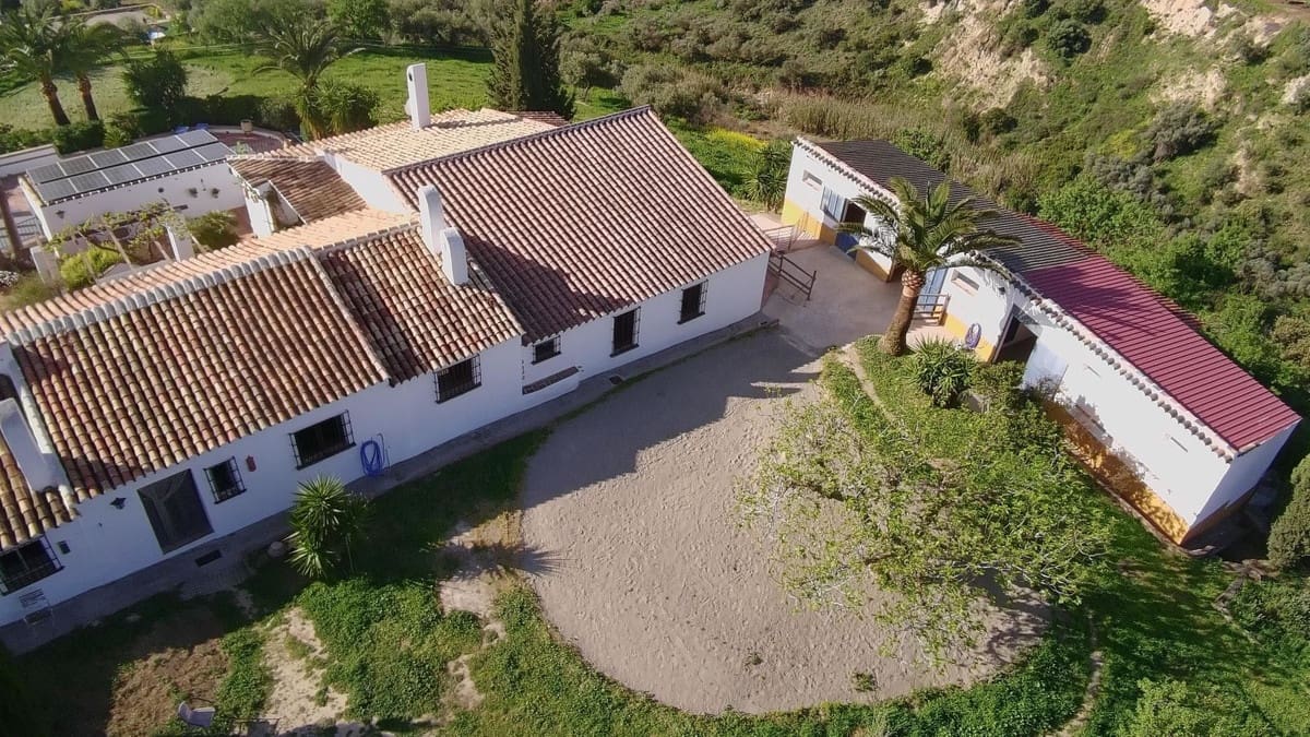 5 chambre Finca/Maison de Campagne à vendre à Villanueva de la Concepcion avec piscine garage - 799 000 € (Ref: 10128745)