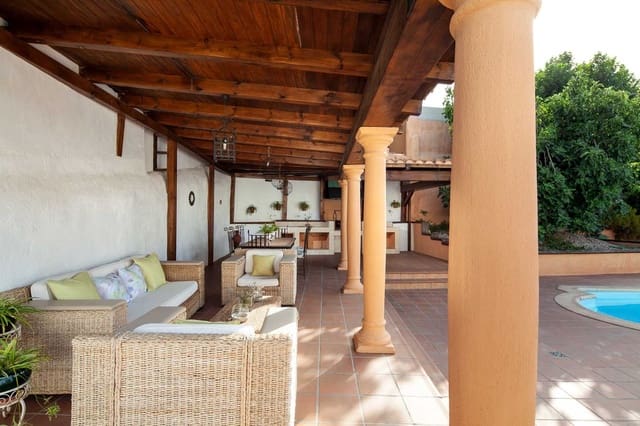 5 sovrum Finca/Hus på landet till salu i Serrato med pool garage - 380 000 € (Ref: 10128747)