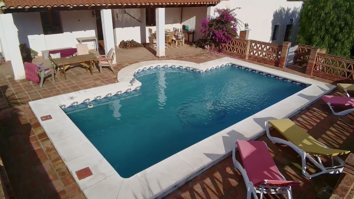 6 chambre Finca/Maison de Campagne à vendre à Alora avec piscine garage - 499 000 € (Ref: 10128748)