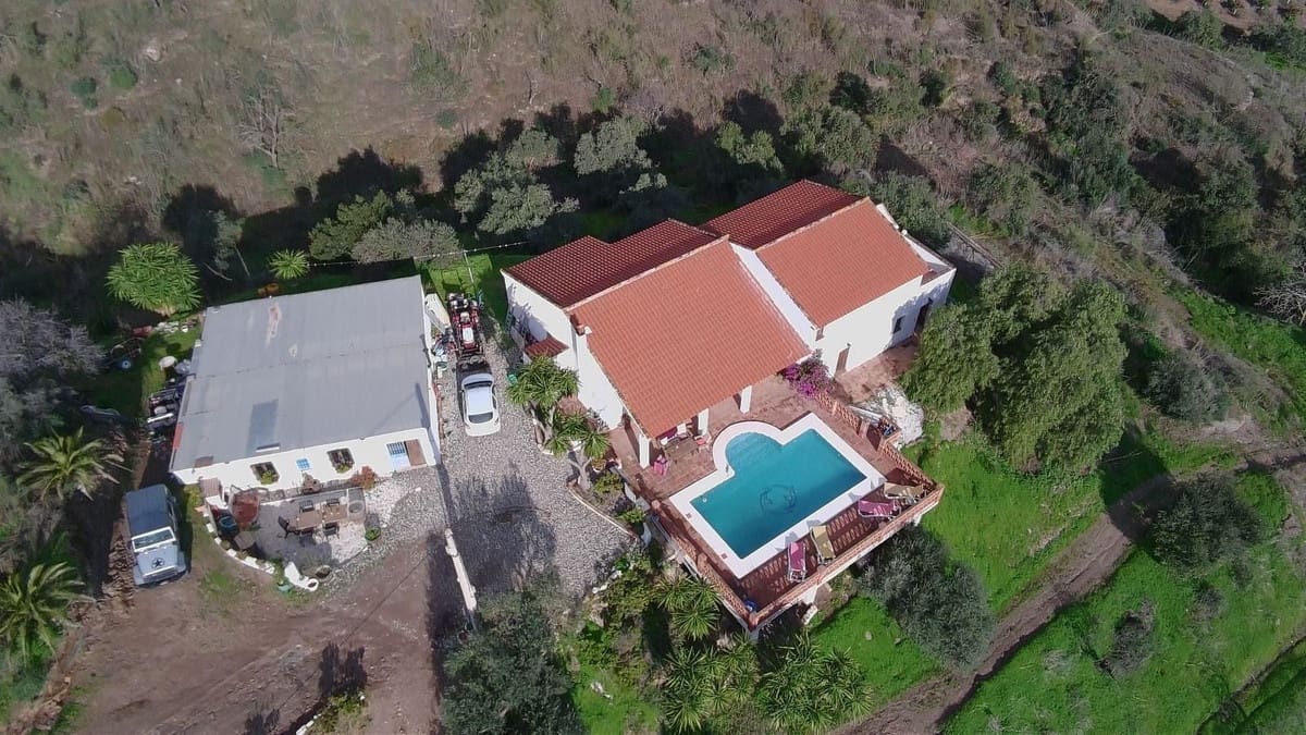 6 chambre Finca/Maison de Campagne à vendre à Alora avec piscine garage - 499 000 € (Ref: 10128748)