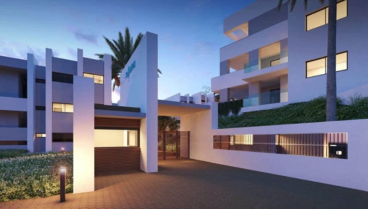 2 sovrum Lägenhet till salu i Manilva med pool garage - 599 000 € (Ref: 10128750)