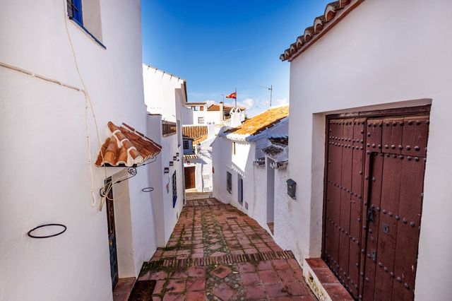 3 chambre Maison de Ville à vendre à Comares - 499 000 € (Ref: 10128766)