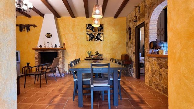 Finca/Casa Rural de 2 habitaciones en Alora en venta con piscina garaje - 215.000 € (Ref: 10128768)