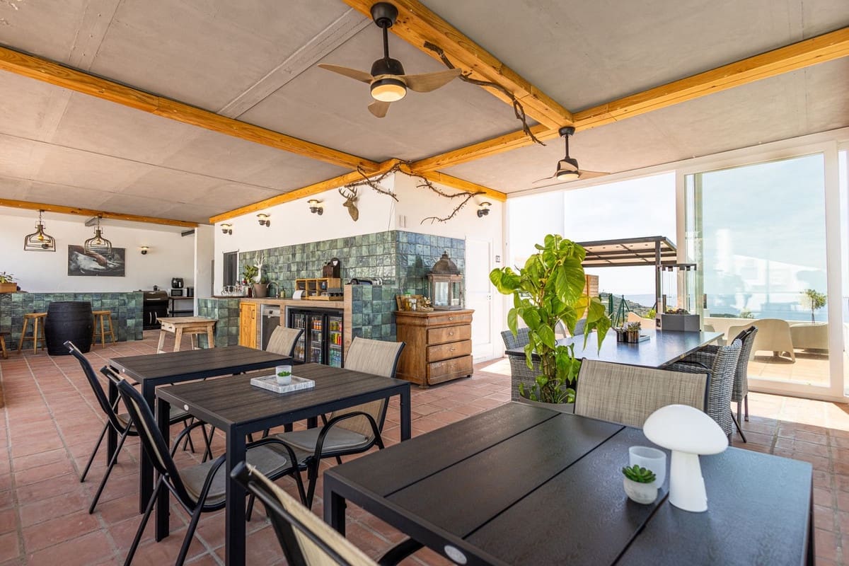 7 chambre Villa/Maison à vendre à Competa avec piscine garage - 1 285 000 € (Ref: 10128774)