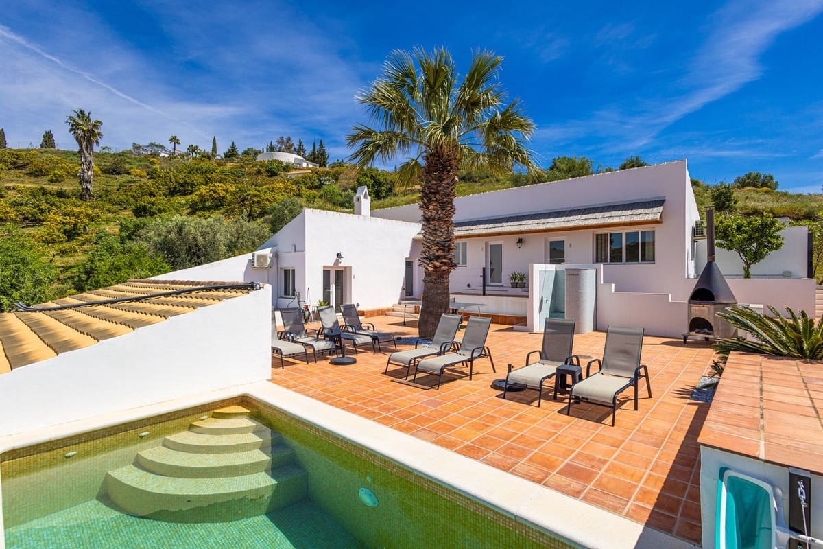 7 chambre Villa/Maison à vendre à Competa avec piscine garage - 1 285 000 € (Ref: 10128774)