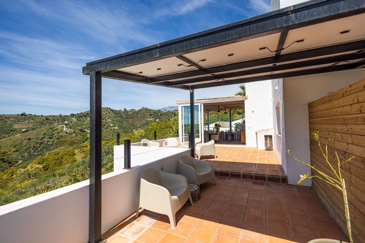 7 chambre Villa/Maison à vendre à Competa avec piscine garage - 1 285 000 € (Ref: 10128774)