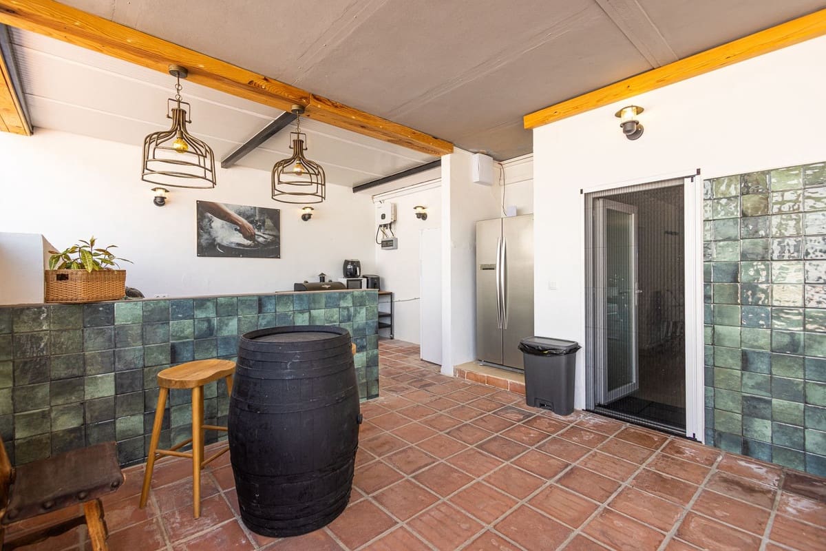 7 chambre Villa/Maison à vendre à Competa avec piscine garage - 1 285 000 € (Ref: 10128774)