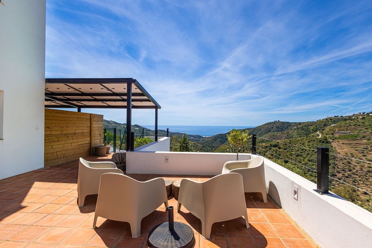 7 chambre Villa/Maison à vendre à Competa avec piscine garage - 1 285 000 € (Ref: 10128774)