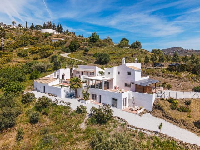 7 chambre Villa/Maison à vendre à Cómpeta avec piscine garage - 1 285 000 € (Ref: 10128774)