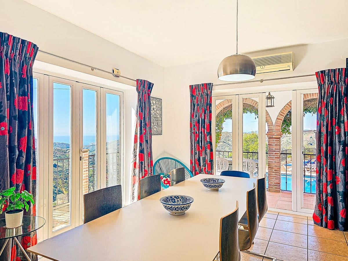 5 chambre Villa/Maison à vendre à Competa avec piscine garage - 575 000 € (Ref: 10128779)