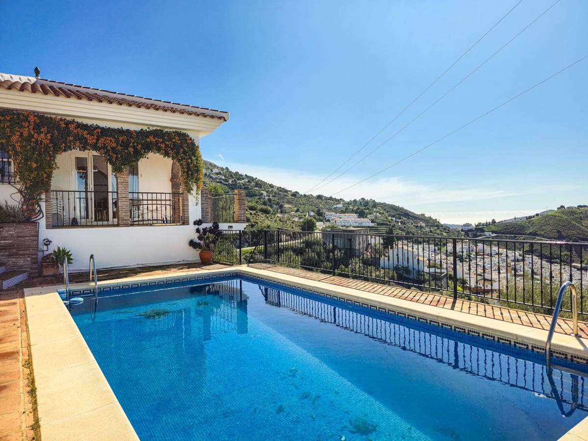 5 chambre Villa/Maison à vendre à Competa avec piscine garage - 575 000 € (Ref: 10128779)