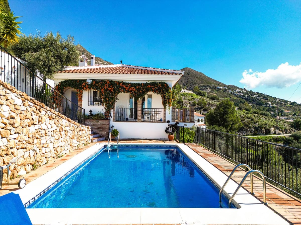 5 chambre Villa/Maison à vendre à Competa avec piscine garage - 575 000 € (Ref: 10128779)