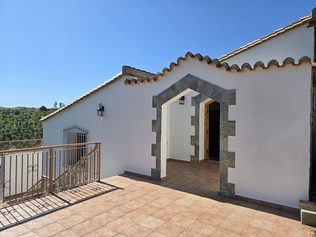 4 chambre Villa/Maison à vendre à Sedella avec piscine garage - 499 000 € (Ref: 10128785)