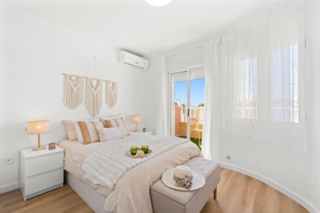 2 soveværelse Byhus til salg i Villamartin, Orihuela med swimmingpool garage - € 229.800 (Ref: 10128967)
